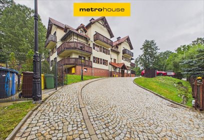 Na sprzedaż komfortowy dwupoziomowy apartament 64 m² w Szklarskiej Porębie mieszkanie Szklarska Poręba, Parkowa