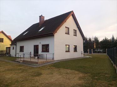 Dom z dużym potencjałem, garażem i tarasem dom Niepołomice