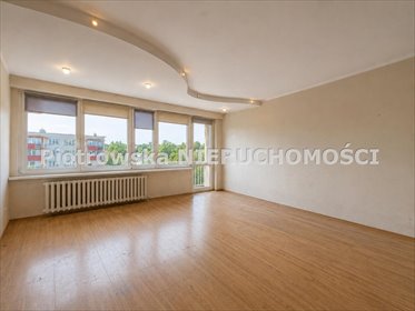 Przestronne 2 pokoje z balkonem, inwestycja lub start mieszkanie Sieradz
