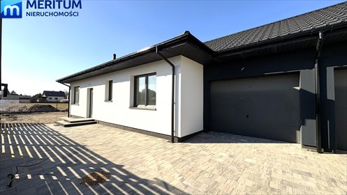 Nowoczesny dom parterowy 111 m2 z garażem i dużą działką dom Budy-Grzybek
