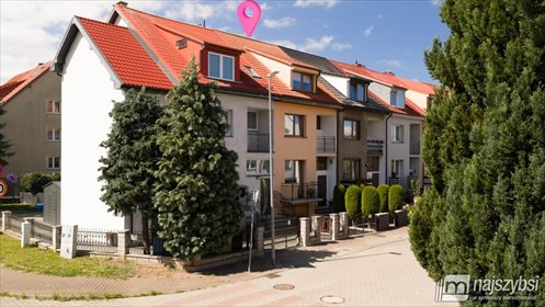 Urokliwy dom 172 m2 z garażem i tarasem. dom Kamień Pomorski