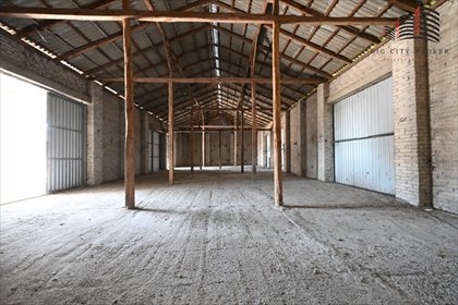 Magazyn 240 m2 z dobrą dostępnością i placem magazyn Zemborzyce Tereszyńskie