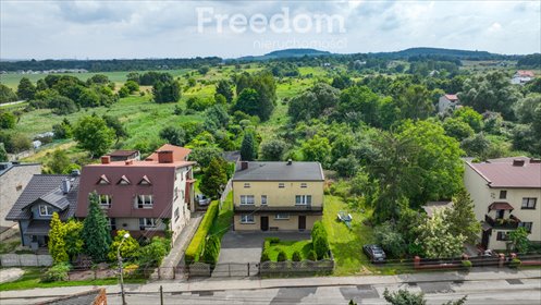 Dom z 4 pokojami, 2 balkony, 2 kuchnie - polecam dom Psary, Wiejska