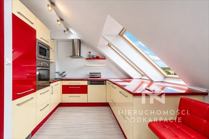 Polecam dwupoziomowe 66,8 m² z balkonem i garażem w Rzeszowie mieszkanie Rzeszów, Adama Matuszczaka