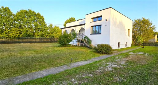 Urokliwy dom 200 m² z dużym ogrodem i tarasem dom Pionki