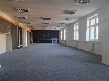 lokal użytkowy na wynajem 200m2 lokal użytkowy Katowice