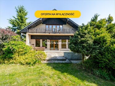 Przestronny dom z ogrodem, nowoczesne okna, 5 pokoi dom Skawina, Korabnicka