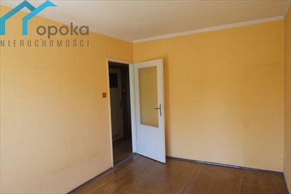 Przestronne 3-pokojowe mieszkanie z dużym balkonem i parkingiem mieszkanie Cieszyn, al. gen. Józefa Hallera