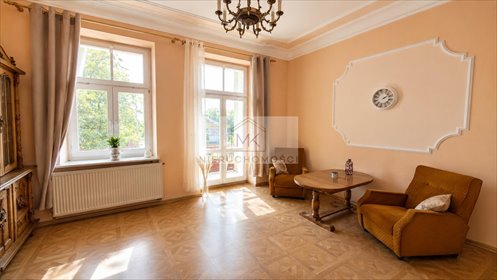 Sprzedam jasne 66 m² mieszkanie z kominkiem i dwoma balkonami mieszkanie Brzeg