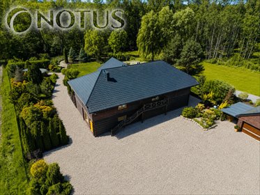 Na sprzedaż przestronny dom 409 m² z dużą działką 3307 m² w Chruszczobródzie dom Chruszczobród