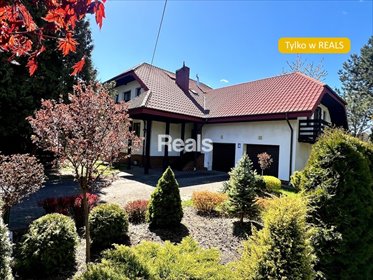 Przestronny dom 250 m² z niezależnym studio i garażem dom Komorów