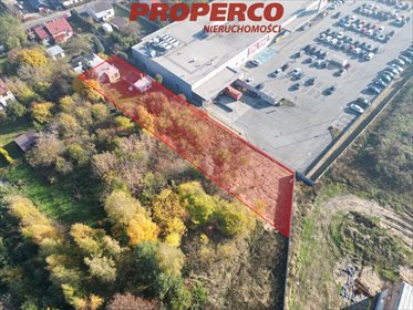 Działka 1632 m² z domem i mediami, blisko centrum Jędrzejowa działka Jędrzejów, Okrzei