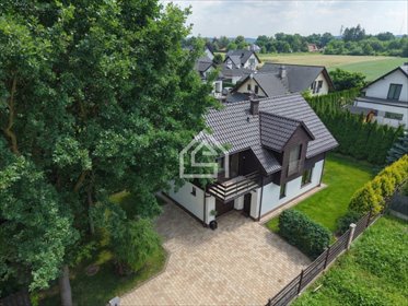Do sprzedania przestronny dom 139 m² w Śledziejowicach dom Śledziejowice