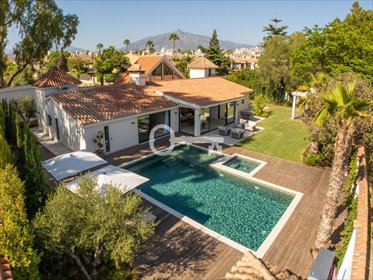 Sprzedam nowoczesną willę 336 m² w Puerto Banús, prywatny basen dom Puerto Banús, Puerto Banús