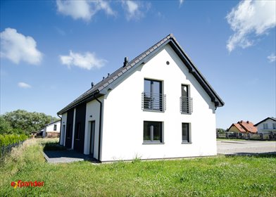 Nowoczesny dom bliźniak z fotowoltaiką i ogrzewaniem podłogowym dom Lublewo Gdańskie, Polna