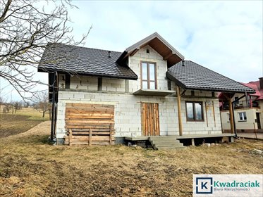 Dom w stanie surowym z dużym potencjałem, 115 m², 29 arów dom Bukowsko