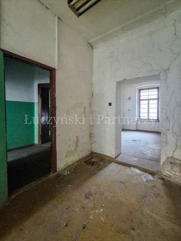 Na sprzedaż przestronny lokal użytkowy 165 m² z dużym potencjałem lokal użytkowy Jelenia Góra, Leona Wyczółkowskiego