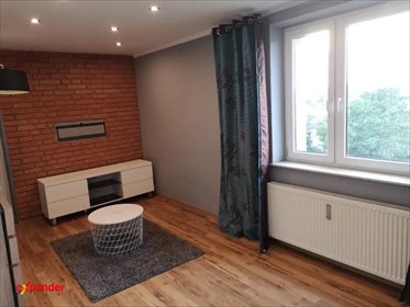 Komfortowe 37 m² mieszkanie z piwnicą, blisko centrum mieszkanie Kłobuck, Osiedlowa
