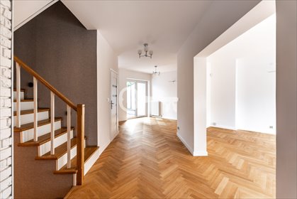 Segment po remoncie z ogrodem i garażem na Mokotowie dom Warszawa, Mokotów Stegny, Cypryjska