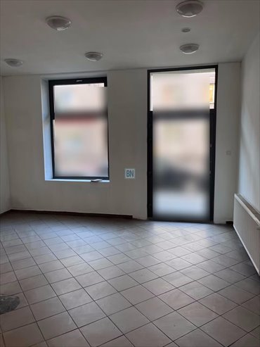 Lokal handlowo-usługowy z witryną i dwoma wejściami lokal użytkowy Gliwice