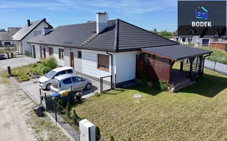 Nowoczesny dom bliźniak z tarasem i ogrodem w Krzykowie dom Krzyków, Krzyków, Nagietkowa