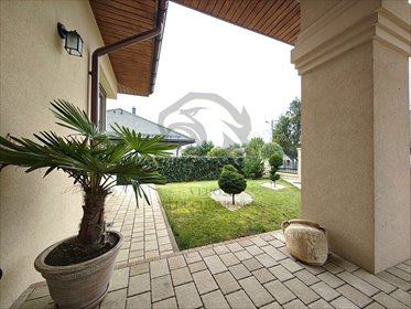 Przestronny dom 290 m² z włoską dachówką i ogrodem dom Zgierz, Proboszczewice, Krokusowa