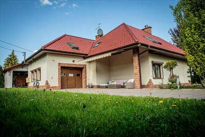 Zapraszam do obejrzenia komfortowego domu 250 m² z ogrodem i garażem dom Kęty