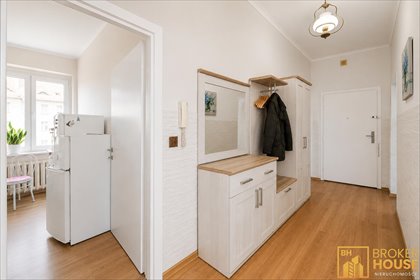 Przestronne 2-pokojowe mieszkanie z możliwością adaptacji. mieszkanie Opole, Plac Piłsudskiego