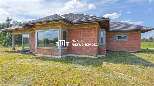 Nowoczesny dom 228 m² z dużymi przeszkleniami i garażem dom Dębina