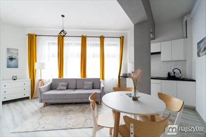 Nowoczesny apartament 32,48 m2 z komórką i wysokim standardem mieszkanie Świnoujście, Centrum