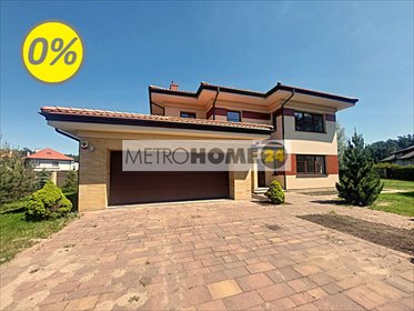 Przestronny dom 290 m2 z garażem i ogrodem w Solcu dom Solec