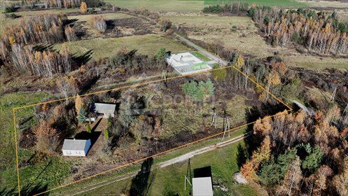 Dom z dużym potencjałem i 8400 m² działki dom Pieczonogi