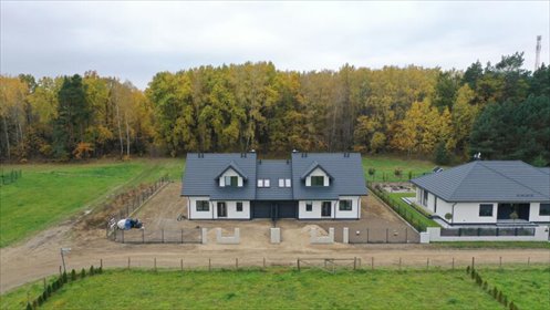 Dom 150 m² z 4 sypialniami, garażem i tarasem polecam dom Dzbenin, Letnia