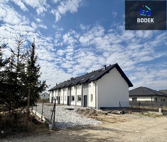 Nowoczesny dom w Kiełczówku z garażem i tarasem dom Kiełczówek, Kiełczówek, Herbaciana