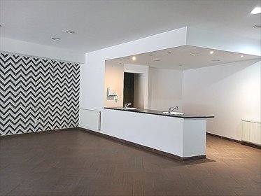 Lokal usługowy 150 m² z witrynami i parkingiem lokal użytkowy Szczawno-Zdrój