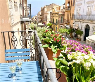 Zapraszam do eleganckiego apartamentu 90 m² w Castellammare del Golfo mieszkanie Castellammare del Golfo, Corso Garibaldi
