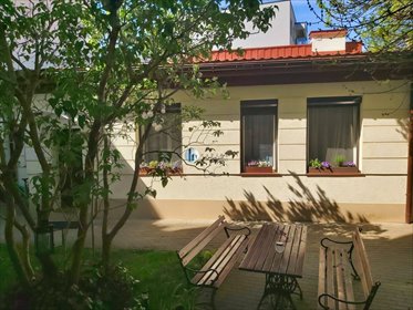 Urokliwe 45m² w odrestaurowanej kamienicy z patio mieszkanie Warszawa, Praga-Południe, Kamionkowska