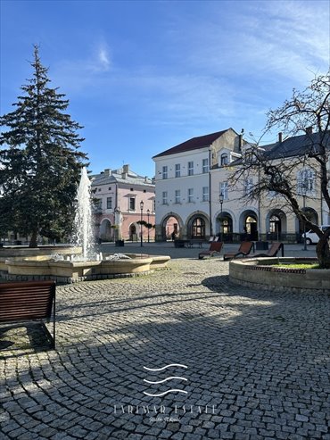 Zapraszam do wynajmu lokalu usługowego na Rynku z witryną i podziemiami lokal użytkowy Krosno, Rynek