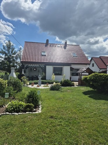 Polecam urokliwy dom z 1930 r. po remoncie, 4 pokoje, ogród dom Sierakowice