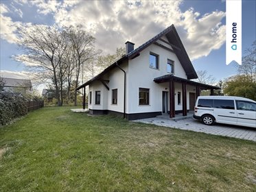 Wolnostojący dom z tarasem, garażem i nowoczesnym ogrzewaniem dom Chwałowice, Szkolna