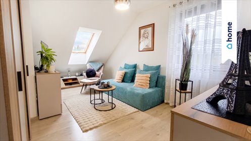 Przestronny dom z fotowoltaiką, garażem i ogrodem dom Lubicz Dolny, Topolowa