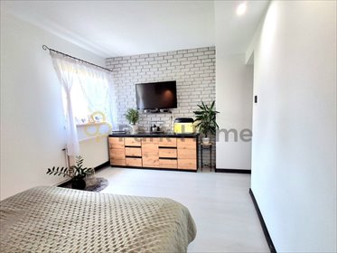 Przestronny dom 170 m² z nowoczesnym wykończeniem i dużą działką dom Konradowo