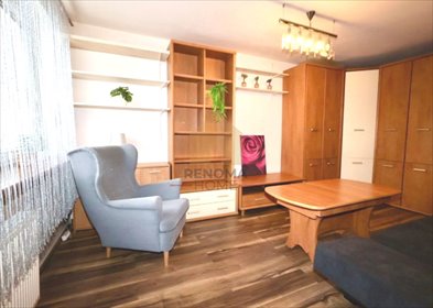 Umeblowane 25 m² w Wałbrzychu (blisko sklepów i komunikacji) mieszkanie Wałbrzych