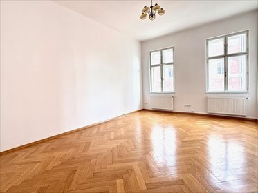 Na wynajem przestronny lokal 50 m² w centrum Bielska-Bała lokal użytkowy Bielsko-Biała, Adama Mickiewicza