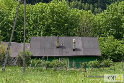 Urokliwy drewniany dom z dużą działką i stodołą dom Obłazy Ryterskie