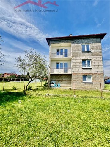 Dom z 3 niezależnymi mieszkaniami, inwestycja lub zamieszkanie dom Krosno