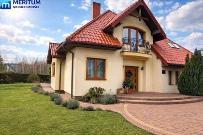 Przestronny dom 165m2 z panelami fotowoltaicznymi dom Szczęsne