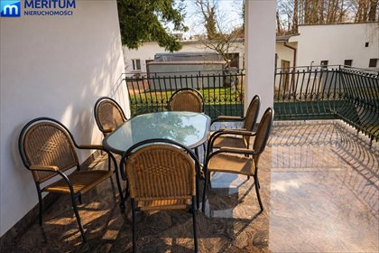 Przestronny dom 450 m2 z tarasem i garażem na 3 auta dom Grodzisk Mazowiecki