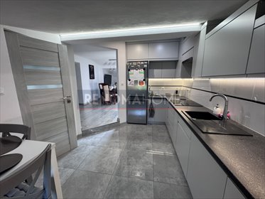 Polecam komfortowy dom 240 m² z dwoma niezależnymi mieszkaniami dom Bożków