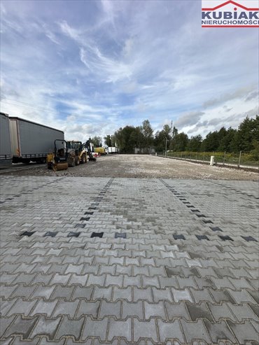 Parking 3000 m² z monitoringiem i bramami w Chrzanowie. działka Chrzanów Duży